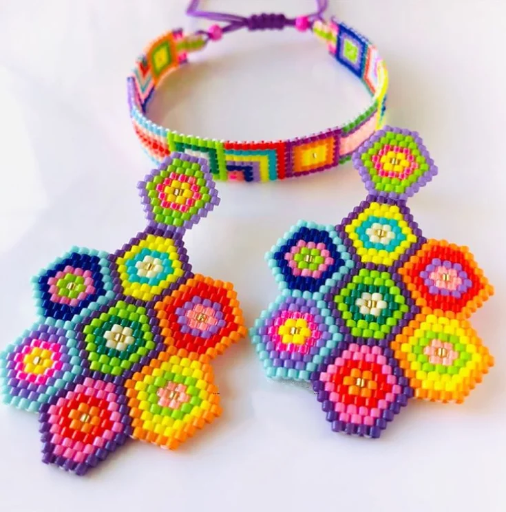 

Beaded earrings Red Heart Versatile LOVE letter Hand knitting Design Bohemia Female Red Alloy Tide Simple Rice bead earrings