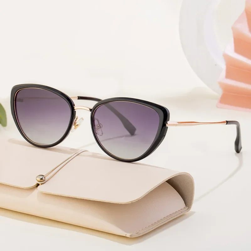 

2025 New Classic Women's Triangular Cat Eye Polarized Sunglasses with Advanced Sense INS Trendy Outdoor Beach Sunshade Mirror