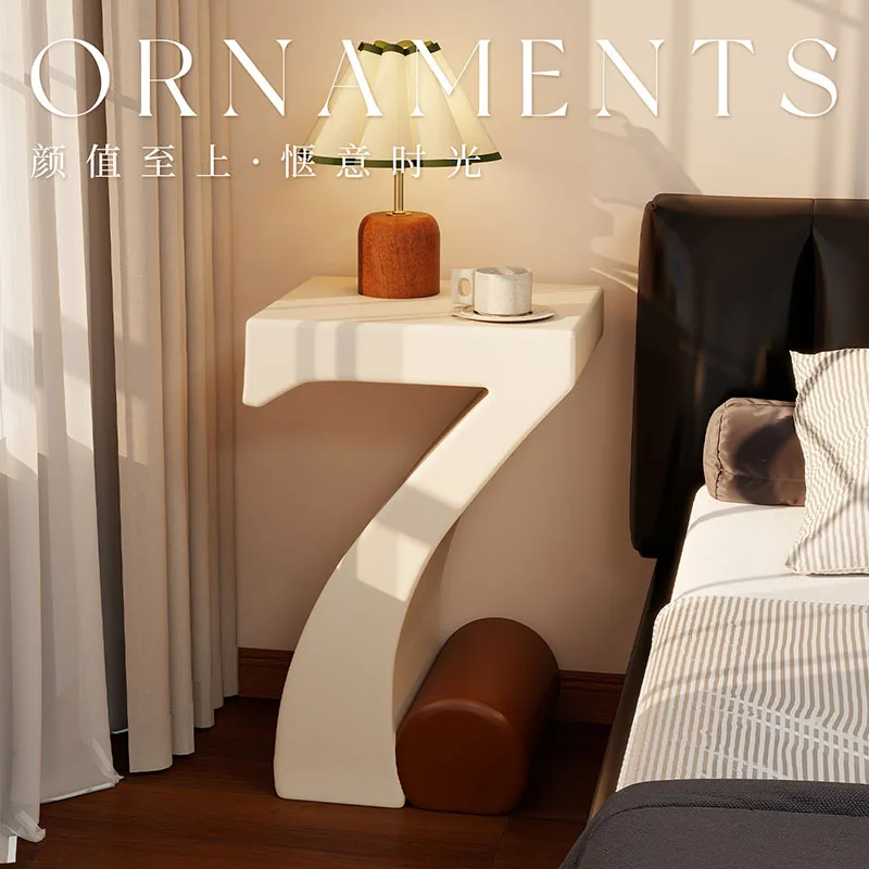 Home Furniture Number 7 Sculpture Wooden Side Table Minimalist End Table Sofa Small Art Tea Table Bedroom Nightstand Home Decor