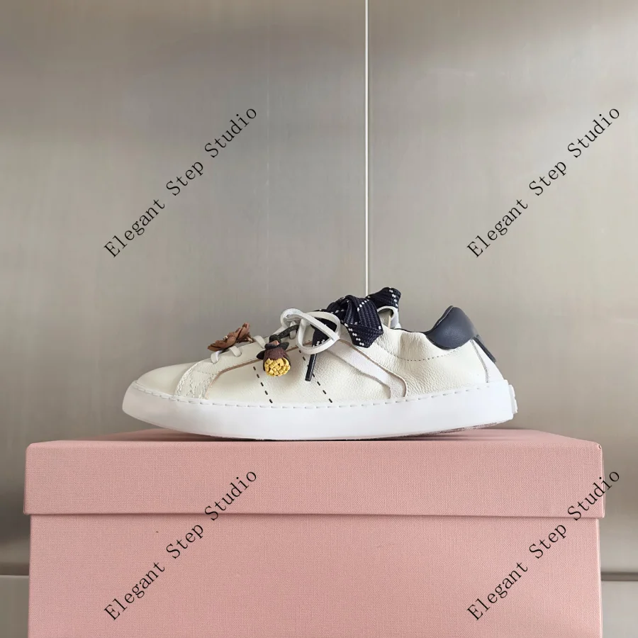 

Women's Shoes Double-lace Sneakers