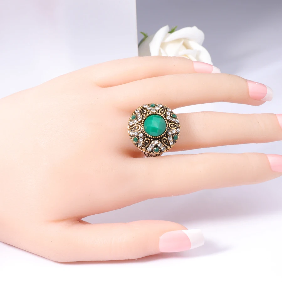 Wbmqda Hot Green Resin Ring Fashion Gold Color Retro Jewelry Ladies Rings Wholesale 2022 New