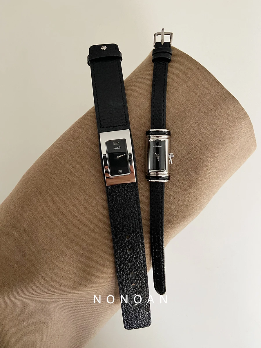 

Newstylishblack and silver dial leather women's watchsophisticatedminimalistversatile quartz watch highquality luxury wristwatch