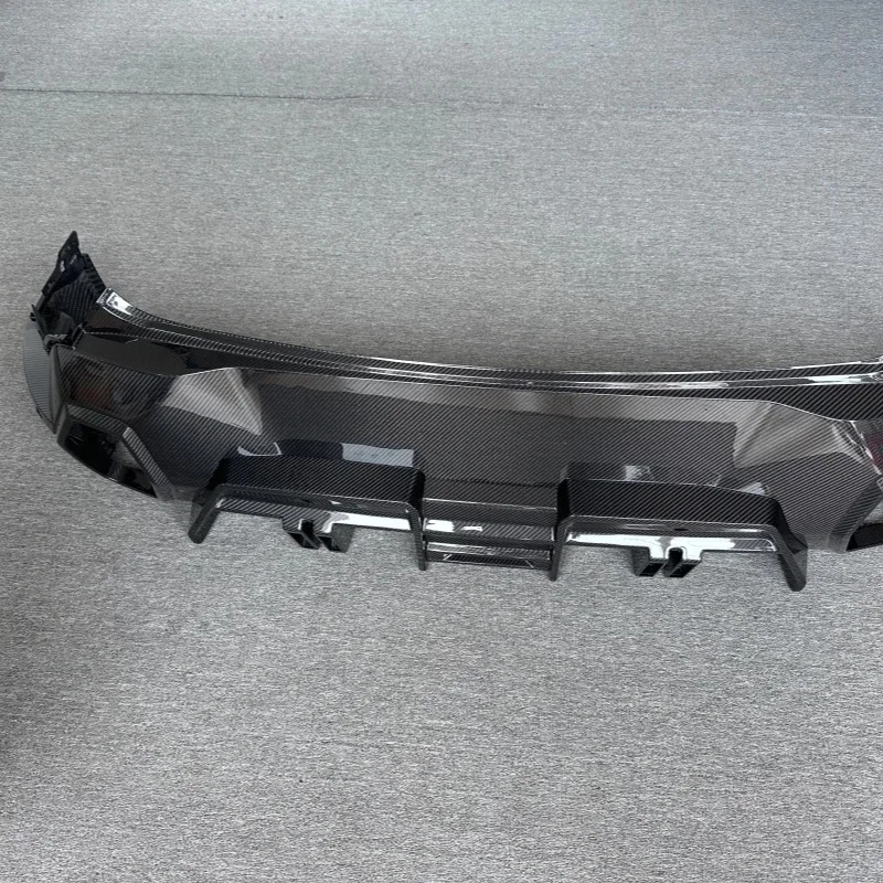 Diffuser Car Lightweight air Surround for BMW XM Modified LD Style Dry Carbon Fiber Rear Lip Body Kit