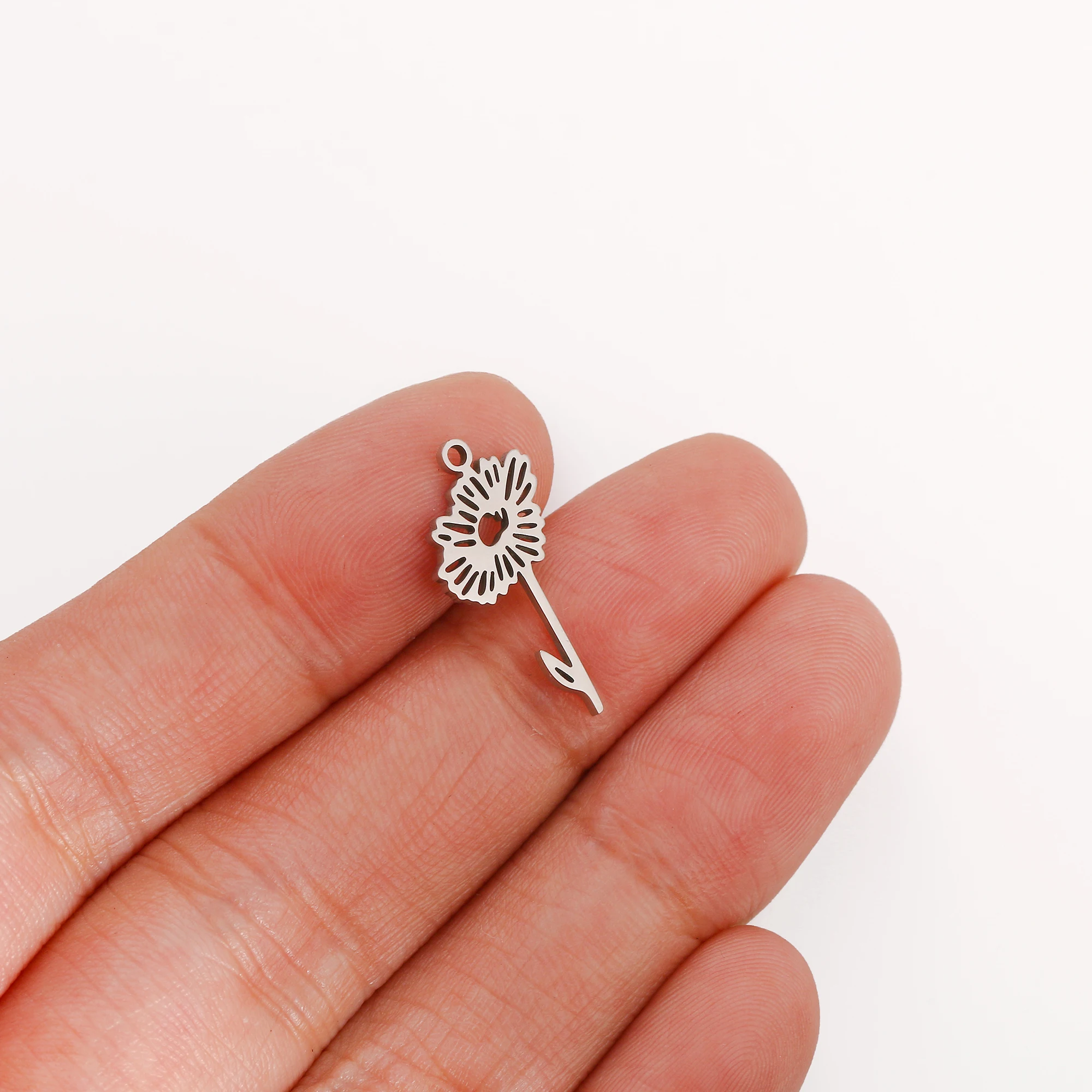 5PCS Edelstahl 12 Geburt Blume Charms Rose Anhänger Für Die Herstellung Von Halskette Armband Ohrringe DIY Schmuck Zubehör Großhandel – Detail 15