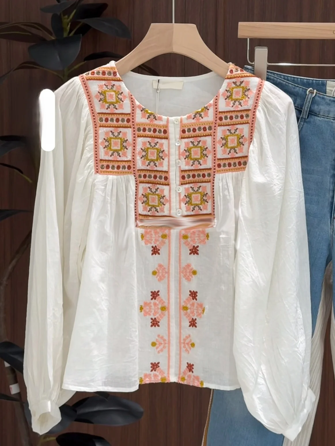 

Slimming Effectiveness Vintage Embroidered round Neck Loose Fit Shirt Top Women's Fashion Cotton Long Sleeve Breathable