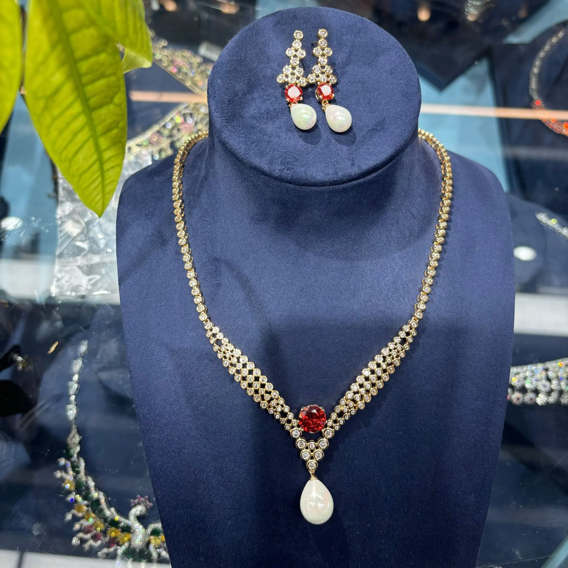 

Дубайские свадебные украшения: модные, роскошные, микроинкрустированные сверкающими циркониями, великолепные ювелирные изделия для банкетов и свадебных платьев