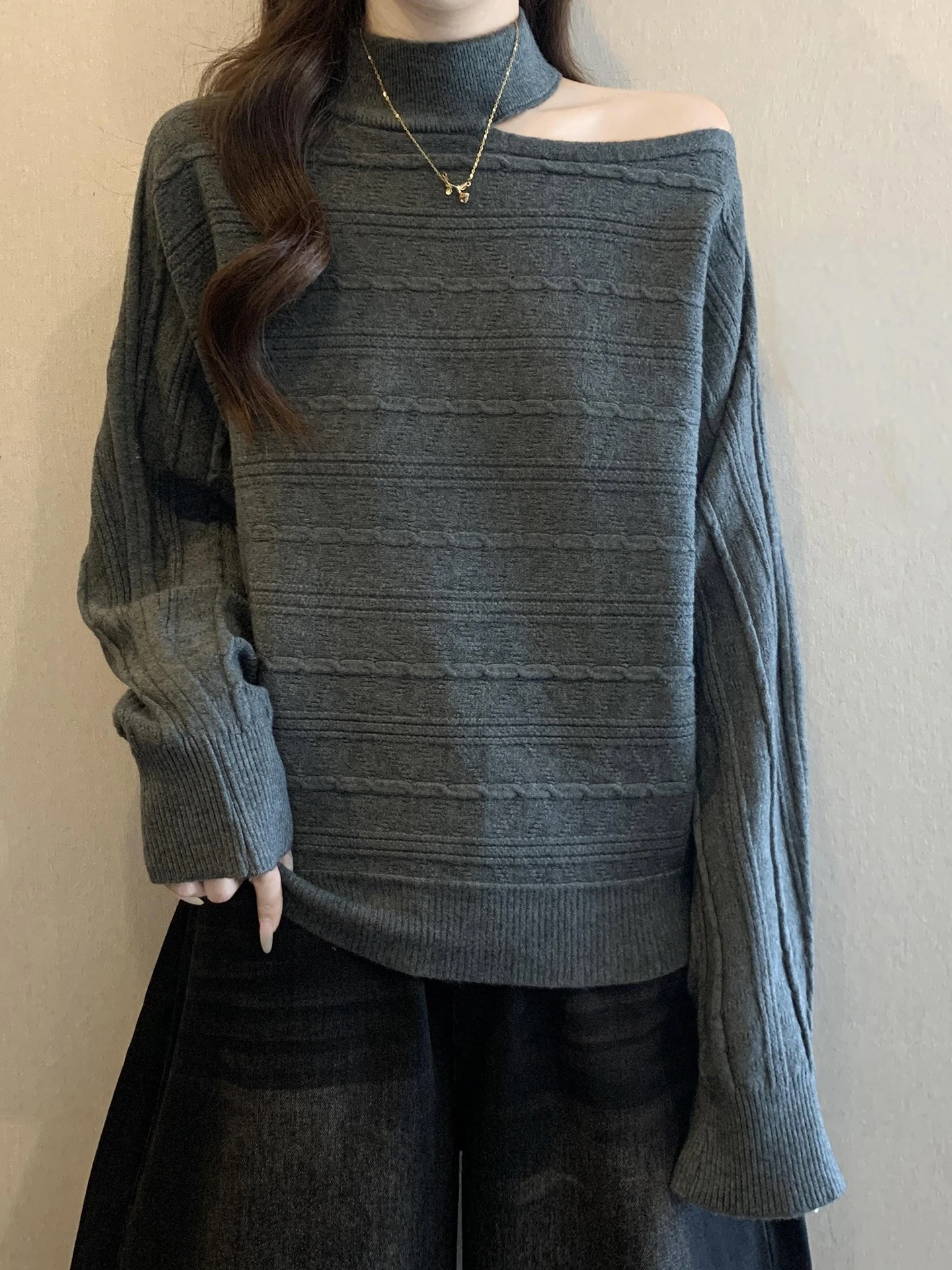 

Trendy Knitted Batwing Sve oulder Bared Ne Design Women's Sweater Large Size Autumn Winter Faion Korean Sle Warmth...