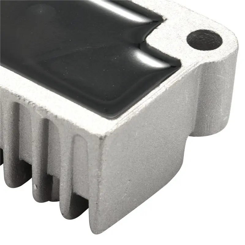 Clear 3X Aluminum Motorcycle Voltage Regulator Rectifier For TT250 TT225 SRX600 TDM850 TW200 FZR400 FZR600