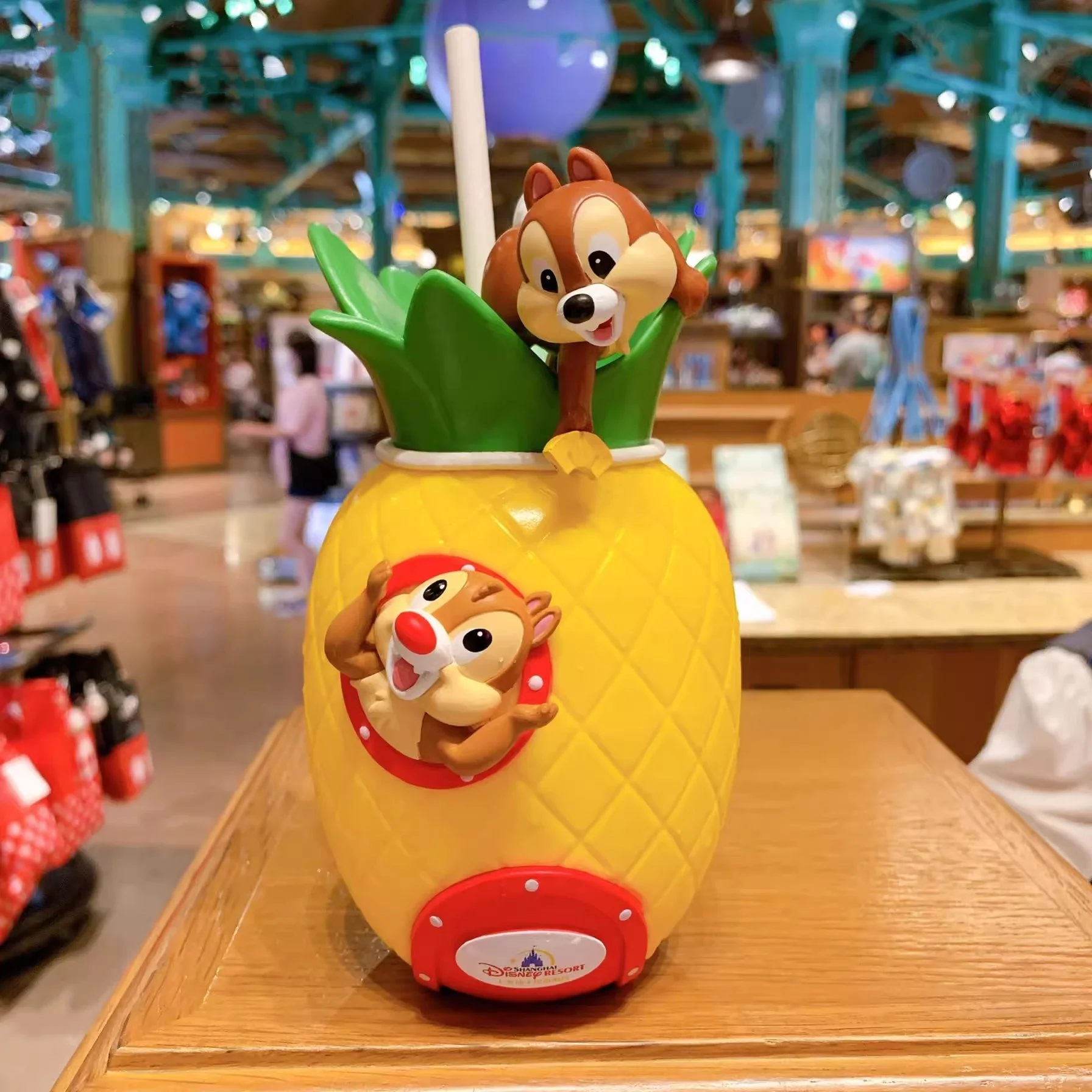 

Shanghai Disneyland Chip 'n' Dale 3D Cartoon Lovely Straw Cold Drink Cup/Water Bottle Children's Gift Souvenir