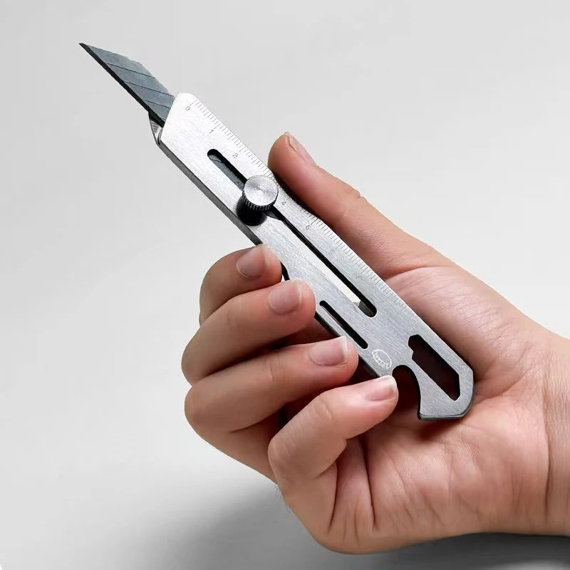 6-in-1 Edelstahl-Multifunktionsmesser, Einziehbarer Kartonöffner, Tragbares Messer für Büro, Zuhause und Paketöffnung – Detail 2