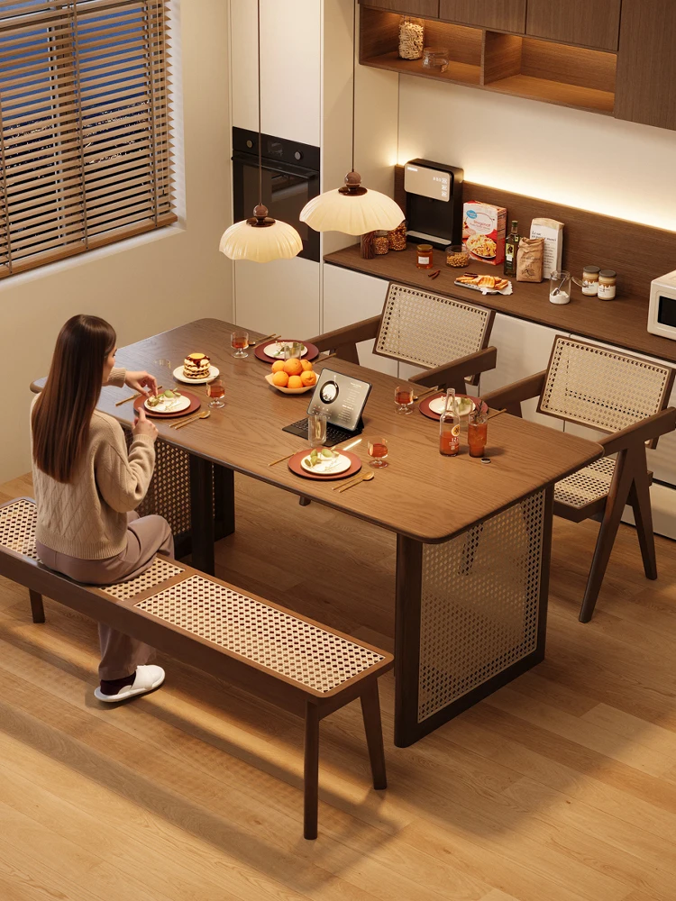 

Обеденный стол из ротанга из ясеня. Бытовые прямоугольные старинные столы и стулья.