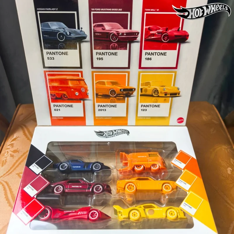 ensemble-de-modeles-de-voitures-miniatures-hot-wheels-collaboration-pantone-repliques-de-nissan-porsche-et-camaro-collection-pour-les-passionnes