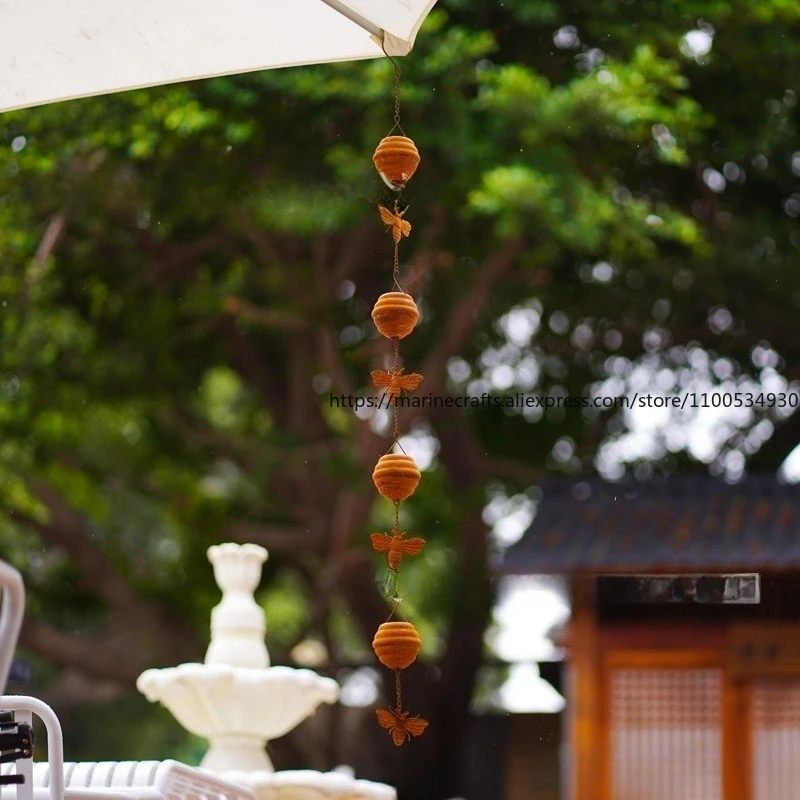 

1.2-Meter Rusty Bee Rain Chain In Honeycomb Shape Rust-Colored Eave Rain Guide Chain Decoration