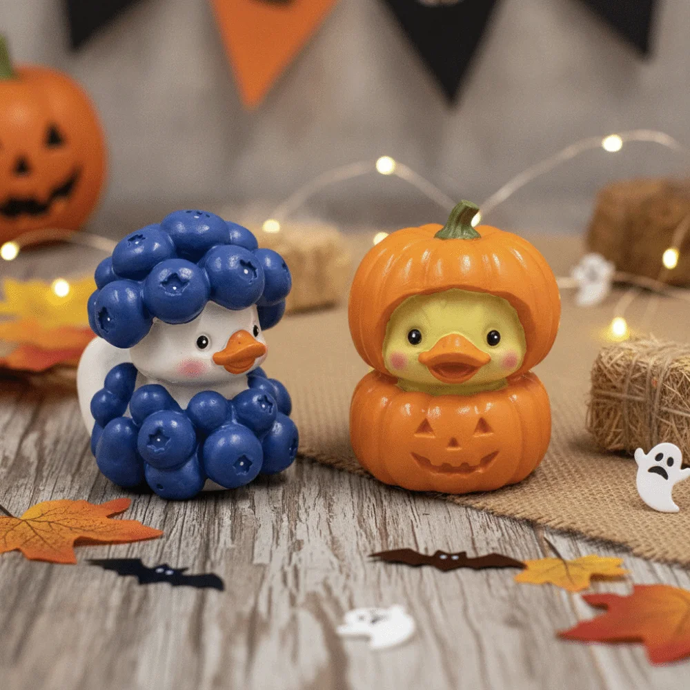 Creative Fruit Duck Figurine Hand Painted Cartoon Blueberry Duck Sculpture Durable Handicrafts Pumpkin Duck Sculpture Decor