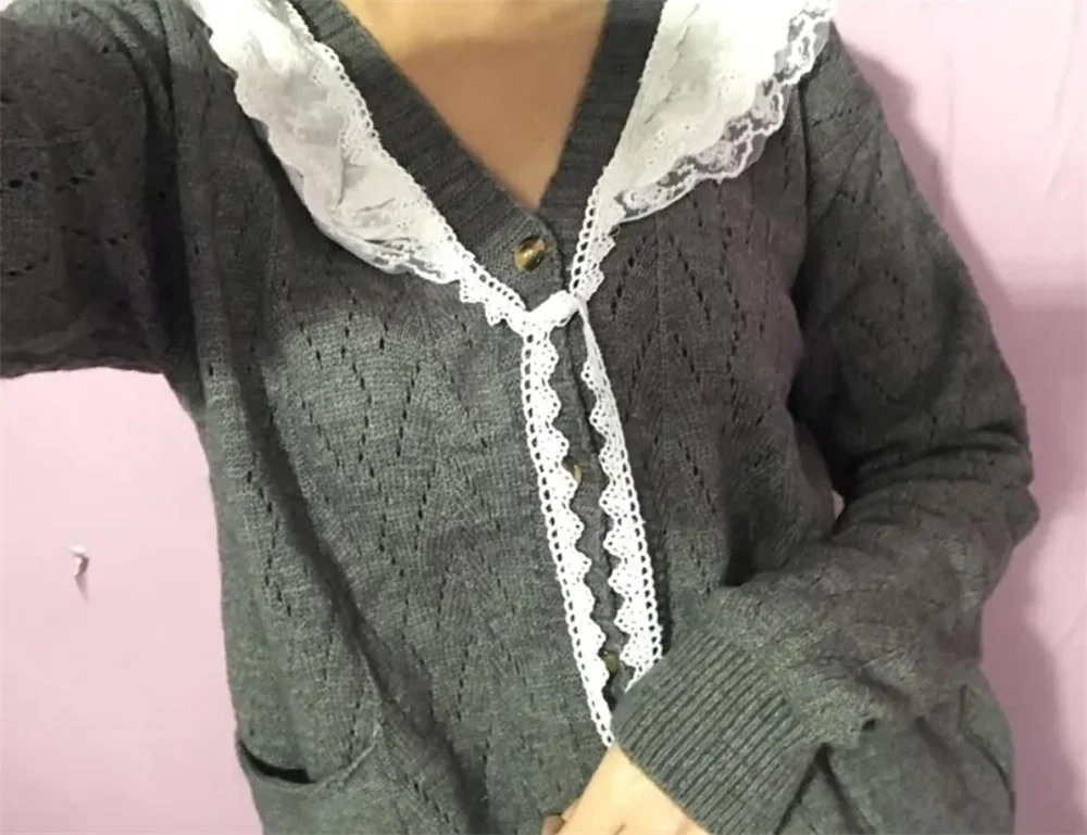 2025 ragazze vintage grigio tuta sportiva lavorata a maglia donna autunno nuovo cardigan donna tutto-fiammifero scollo a V patchwork di pizzo maglione vestiti