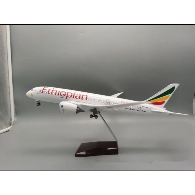 43cm 1/130 Scale Model Boeing Air Ethiopian Airways B787 Airplane Toys Airline With Light Resin Plane Collection Display Gifts