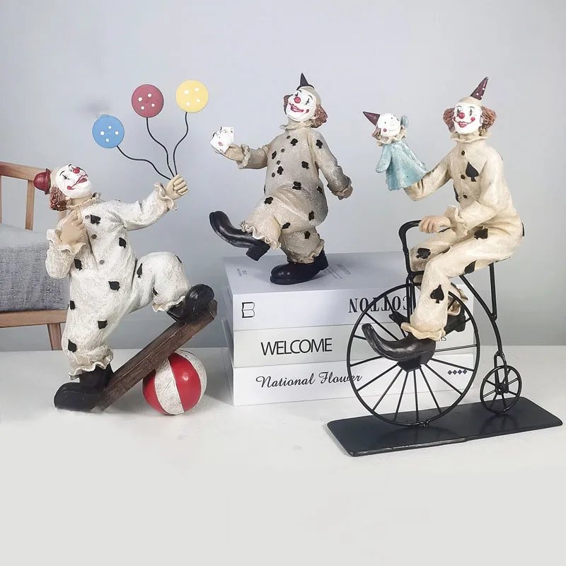 European-style Circus Clown Resin Ornaments Cute Playing Cards Balloons Biker Halloween Decoration Gifts Fairy Garden