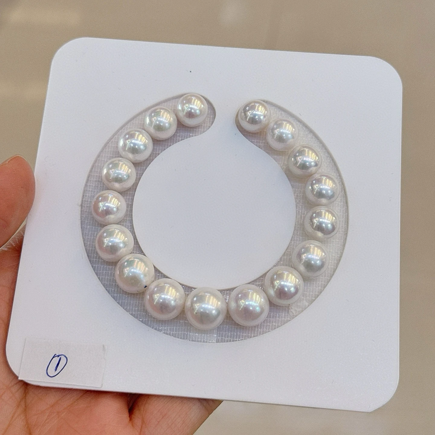 

9-11mm Natural Edison Freshwater Pearl Bracelet, Mirror-like Luster Near-Round Minor Flaws 16cm 925 Silver Clasp