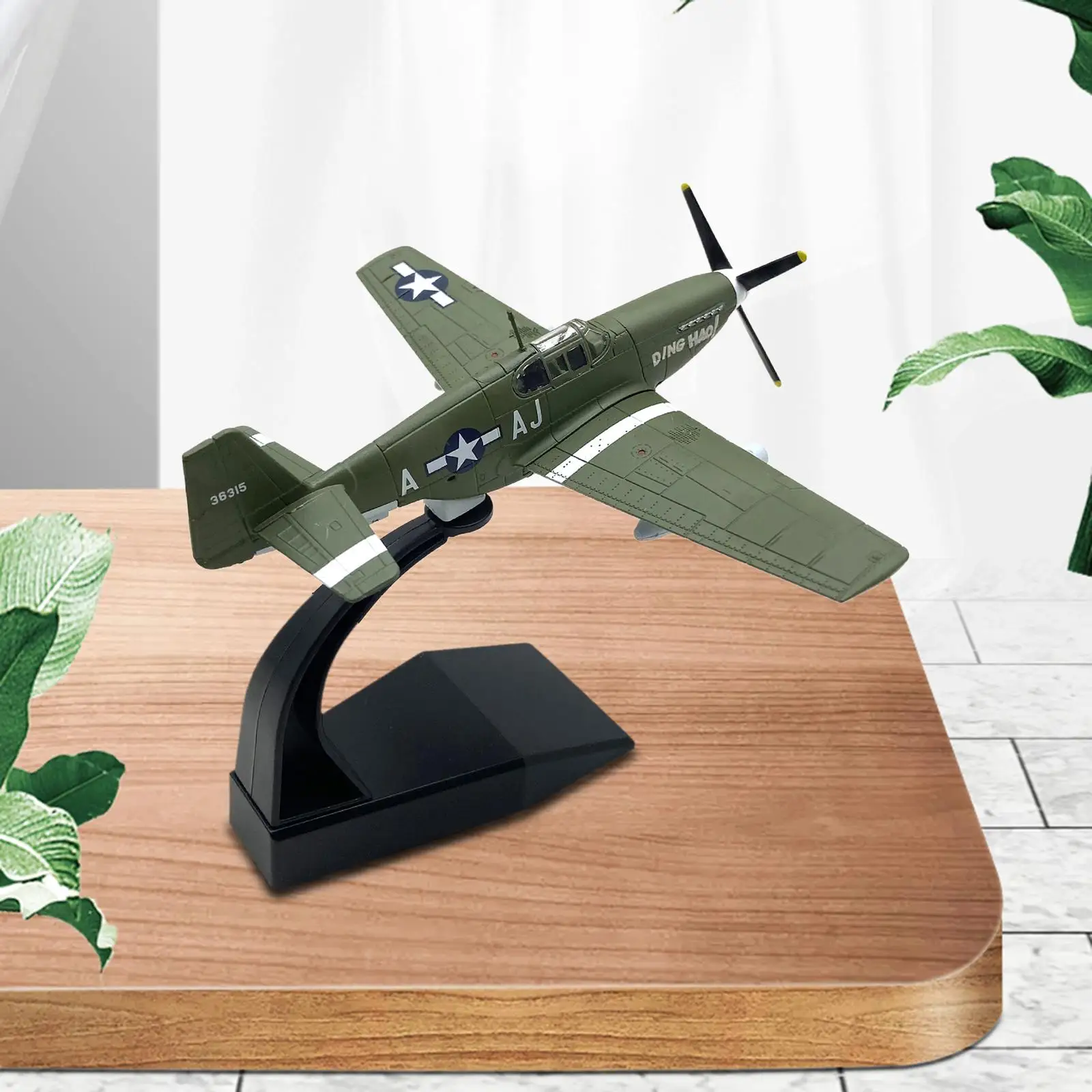 

1:72 P51B Diecast Fighter Model Gift Souvenir Aviation Commemorate with Display Stand for Home Bar Living Room Shelf Office