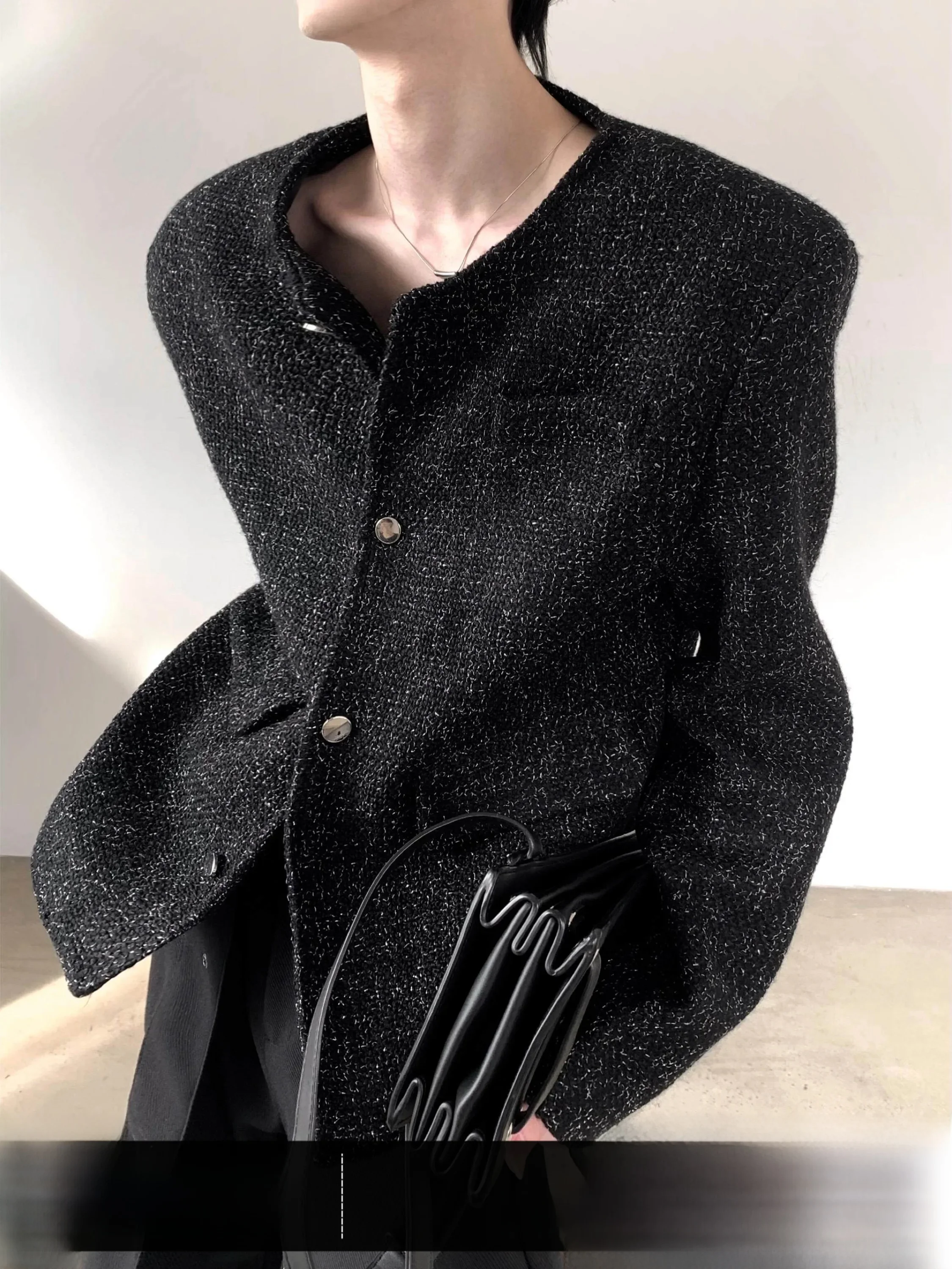 Black Quilted Shoulder Pad Jacket Men's Spring Autumn High Design Flashiness Short Coat Youth Popular Loose Fit Metal Decoration