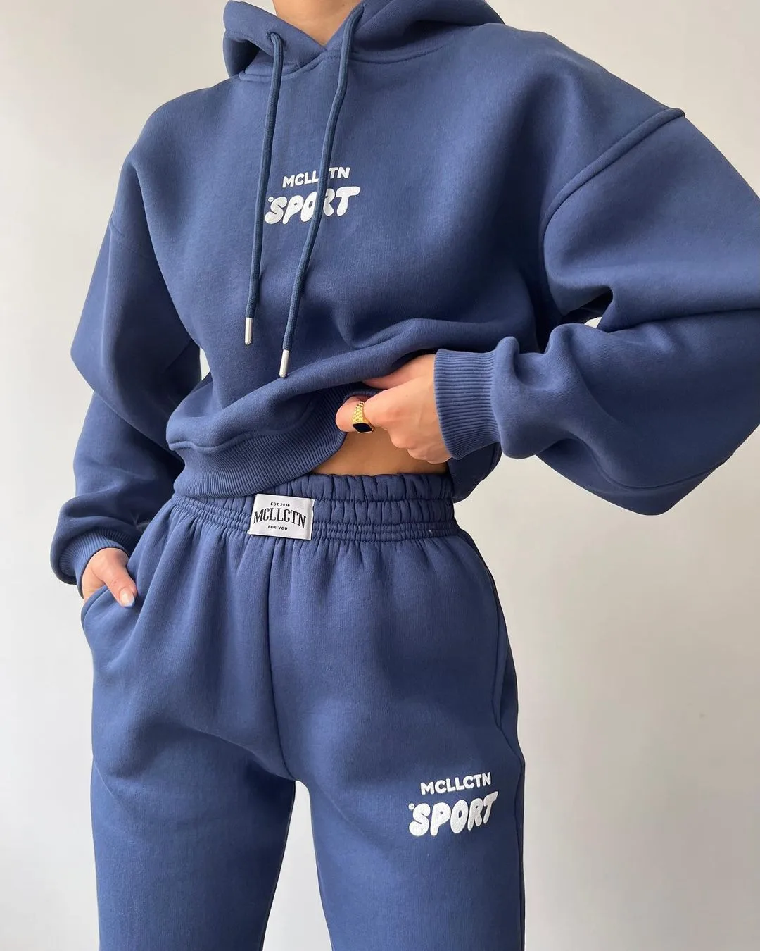 Frauen verdickt Trainings anzug Herbst Winter warme Hoodies Top Hose Anzüge Sweatshirts Jogging hose Outfits Jogging hose 2 Stück Sets