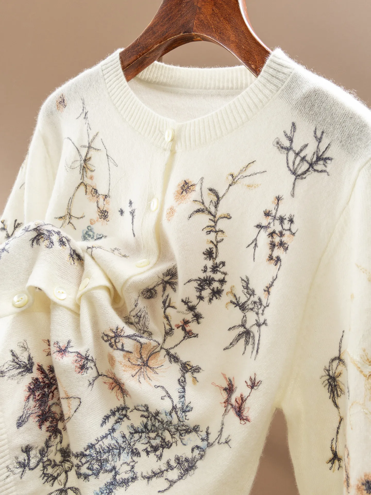 High Luxury Silk Cashmere Flower Embroidery 140g Knitted Sweater Cardigan Female E140 Blusa De Frio Feminina