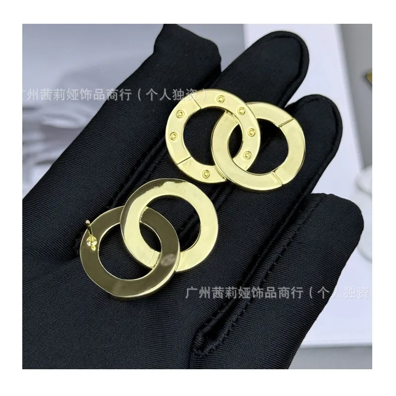 

Новые женские серьги Double Gold: модные, легкие, роскошные, высококачественные