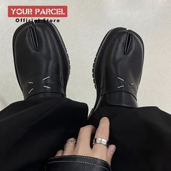 Loafer shoes for men leather thick soled low cut toe shoes with split toe design horseshoe shaped tabi shoe paint surface
