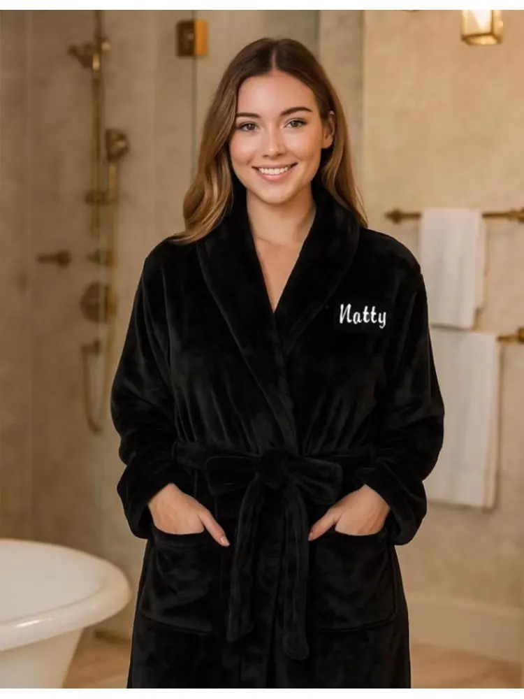 رداء حمام طويل قطيفة مطرز شخصي رداء حمام من الصوف بحروف واحدة للجنسين مثالي للذكرى السنوية لعيد الأم