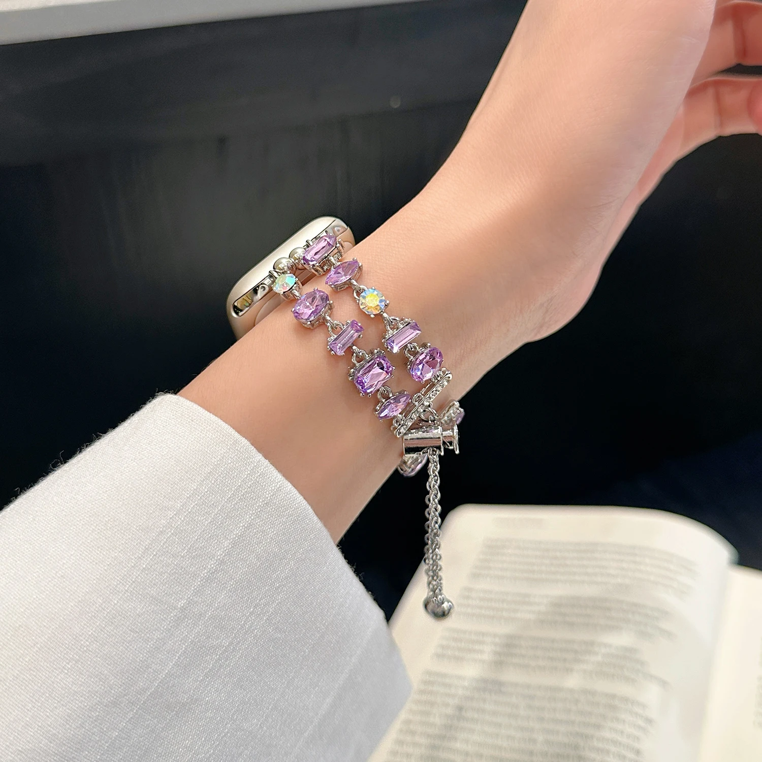 Gorgeous Sparkle Diamond Strap for Apple Watch 46/45/44/42/41/40/38mm Elegant Women's Strap Suitable for IWatch S10 9 8 7 6