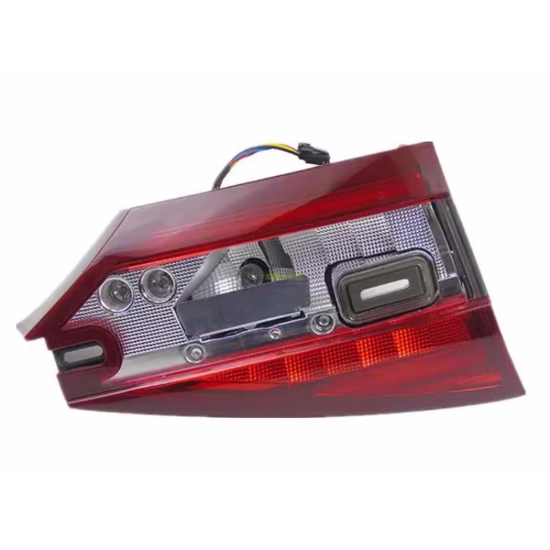 For Ford Mondeo Fusion 2017 2018 Rear Taillight Assembly Housing Brake Light Reversing Lamp Assembly