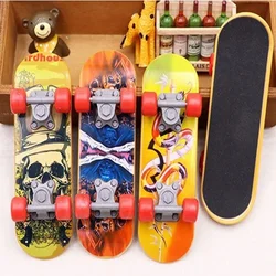 Large finger scooter 14CM finger skateboard fingertip dance extreme finger sports toy plastic finger skateboard