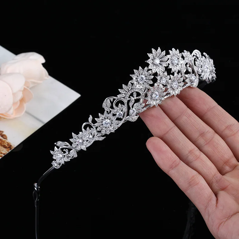 Sunflower Tiara for Wedding,Crystal Bridal Tiaras for Bride,Prom,Party Head Accessories, Gatherings Hair Accessories for Women