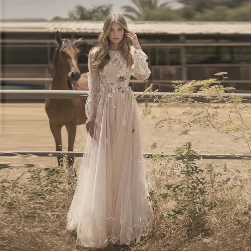 Платье для выпускного вечера с длинным рукавом и круглым вырезом