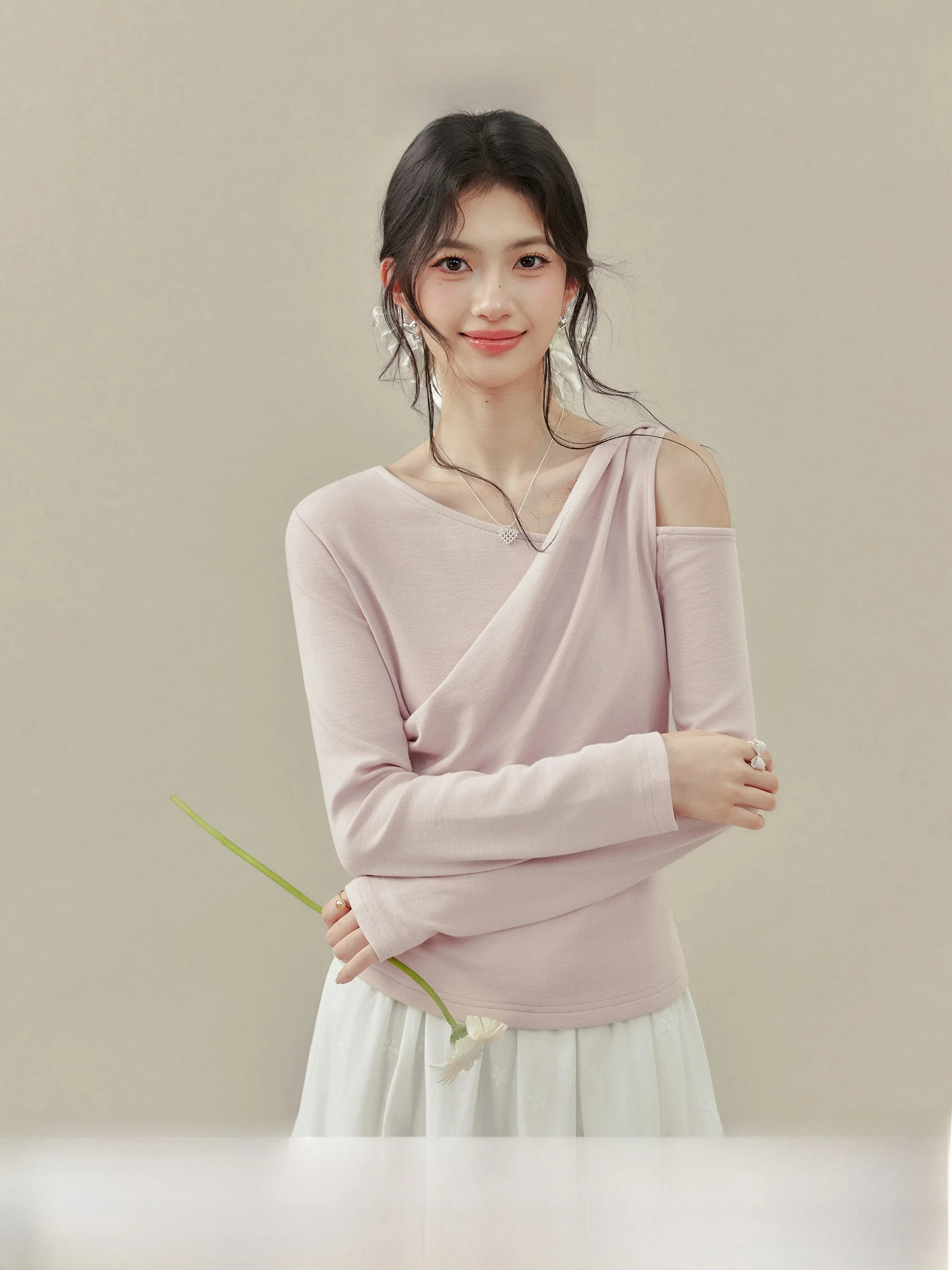 

plus Size Women's Pink Shoulder Bared Long Sleeve T-shirt Casual Style Spring Fashion Design Sensation Side Shoulder Top