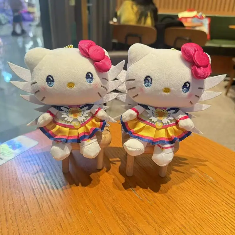 

Новинка 2025 года, мультфильм, аниме, красивая девушка-воин, Hello Kitty, плюшевый брелок для ключей, рюкзак, подвеска на молнии, милый подарок на день рождения для девочек