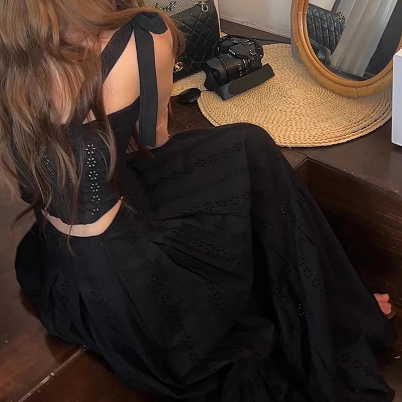 

Chic Summer Vintage Strap Design ort Crop Top And Hollow out Embroidery f Skirt Set Women's Faion Two-Piece Suit