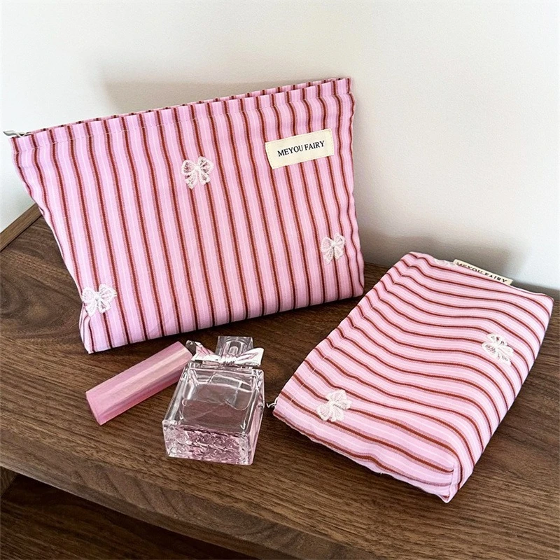 Lace Bow Embroidered Makeup Bag Women Cosmetic Bag Portable Zipper Travel Organizer Female Make Up Bag Toiletry Storage Pouch