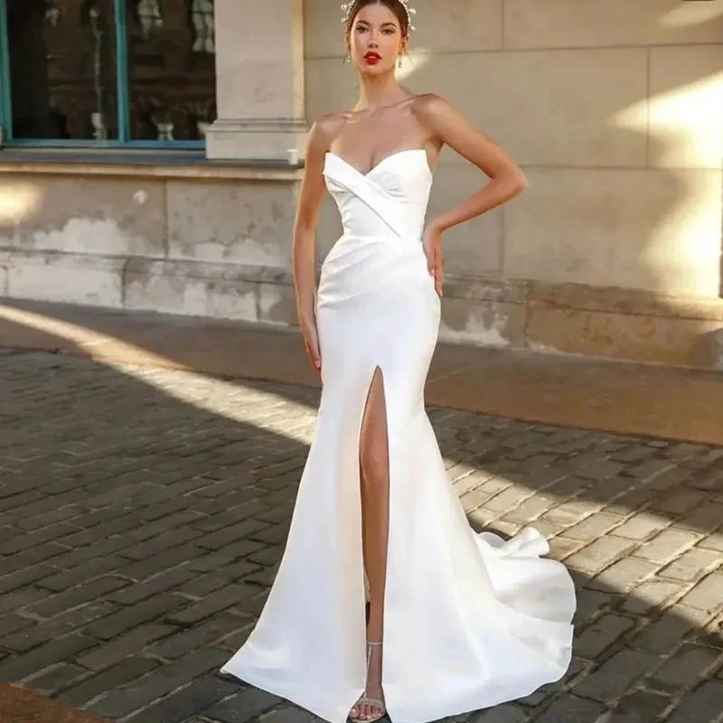 Satin Wedding Dresses Strapless Backless Slim Trailing Wedding Dresses with Detachable Sleeves Suitable for Wedding Bridesmaid