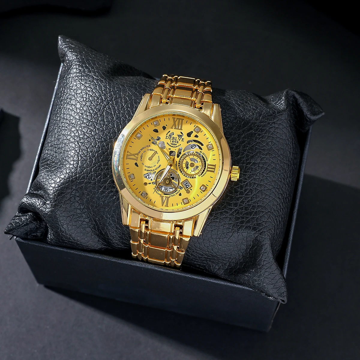 

Роскошные мужские часы-скелетоны с золотым корпусом - хронограф с бриллиантами и римскими цифрами для официальных мероприятий