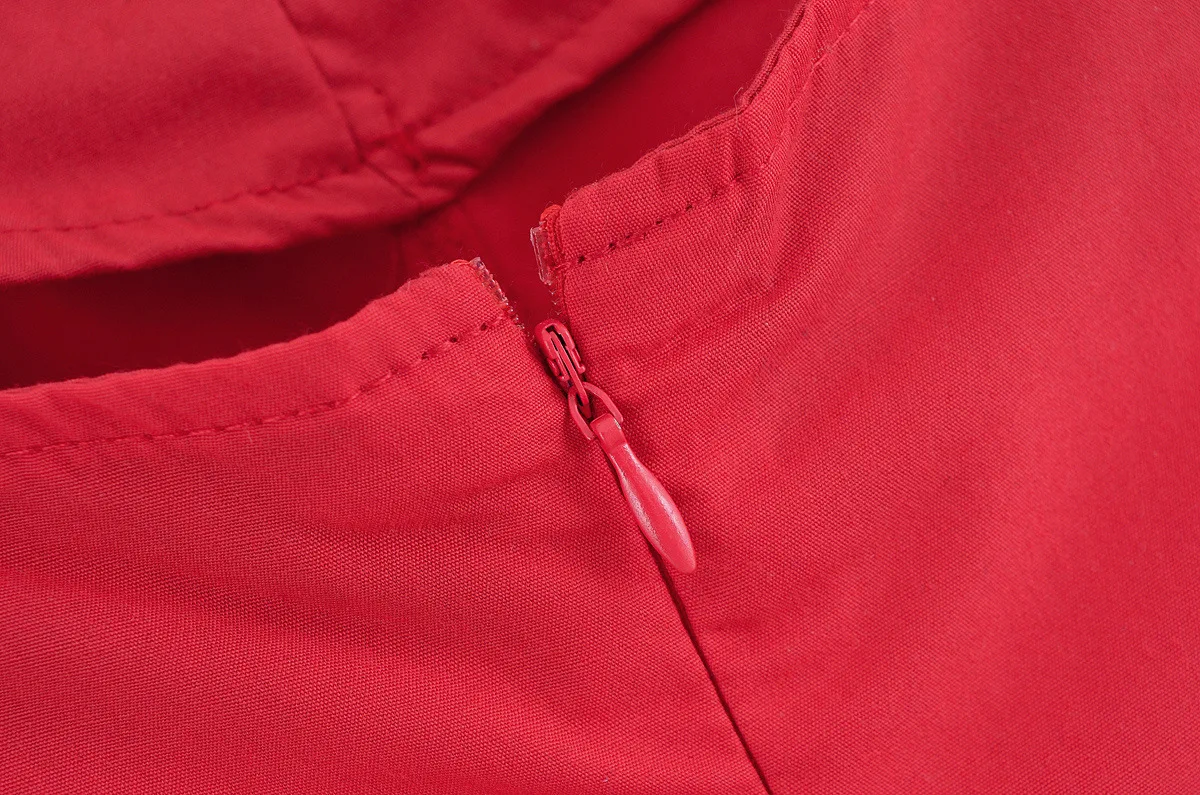 فستان نسائي صيفي جديد لعام 2025 موضة التخسيس حزام بسيط بدون أكمام بلون سادة نمط التخسيس فستان صيفي جديد