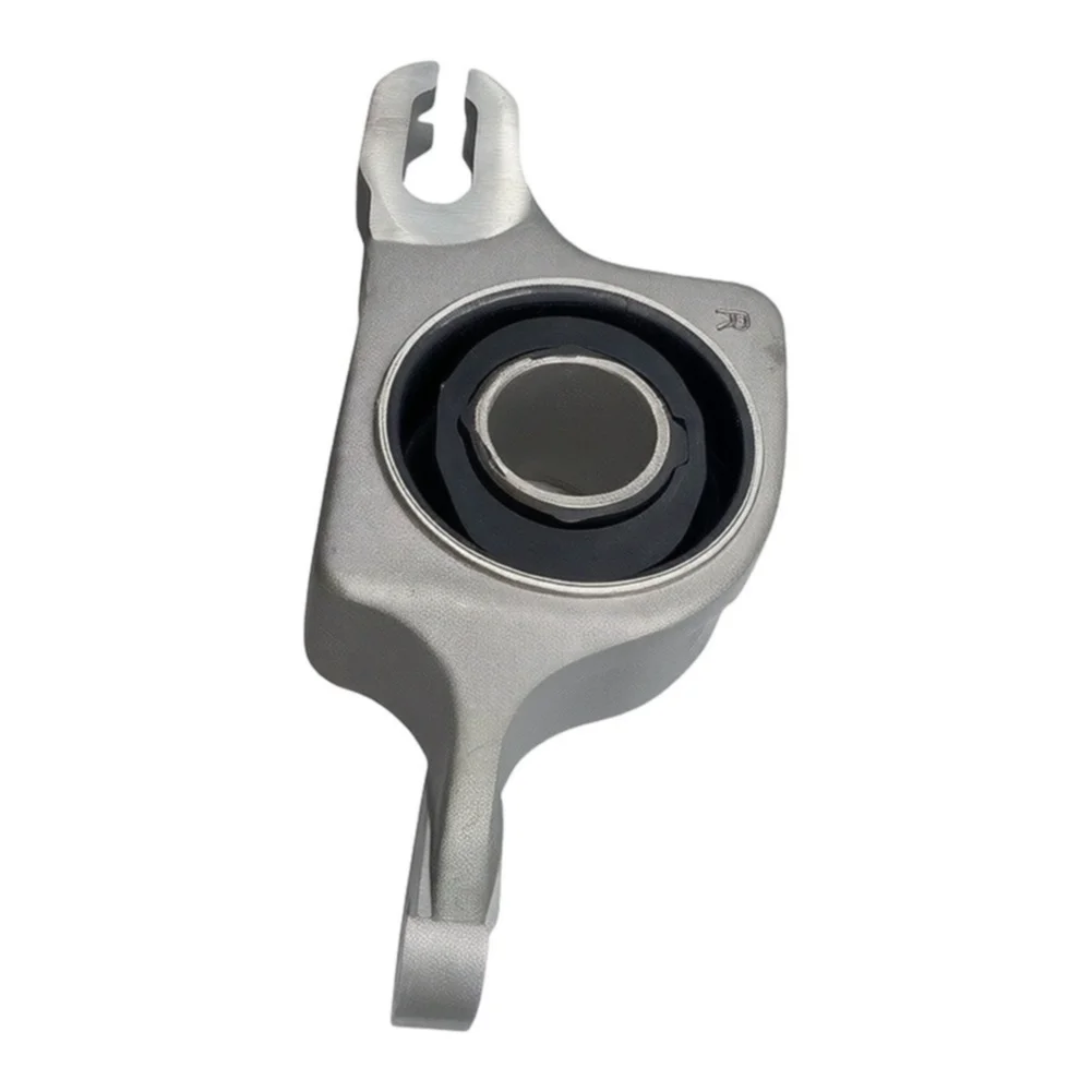 Front Right Control Arm Bushing 1643300843 For Mercedes For Benz W164 GL Class ML Class 2006 2007 2008 2009 2010 2011 2012
