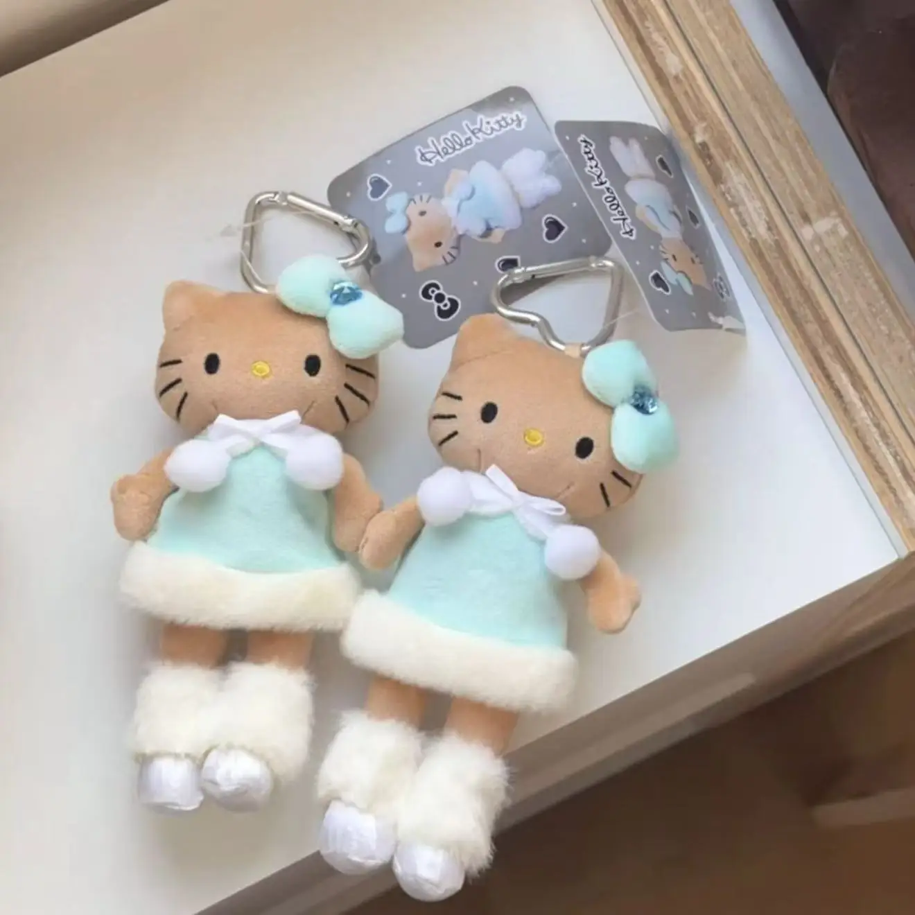 10 cm Anhänger für Kt Lange Bein Plüsch-schlüsselanhänger Spielzeug Schwarz Haut Kt Weiche Angefüllte Puppe Auto Schlüssel Ring Rucksack Tasche decor Weihnachten Geschenke