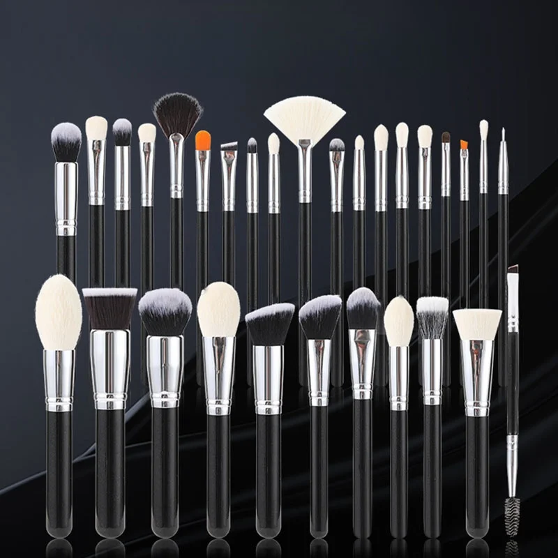 Professional Makeup Brush Set Premium Foundation Blending Face Powder Blush Concealer Eyeshadow Brush