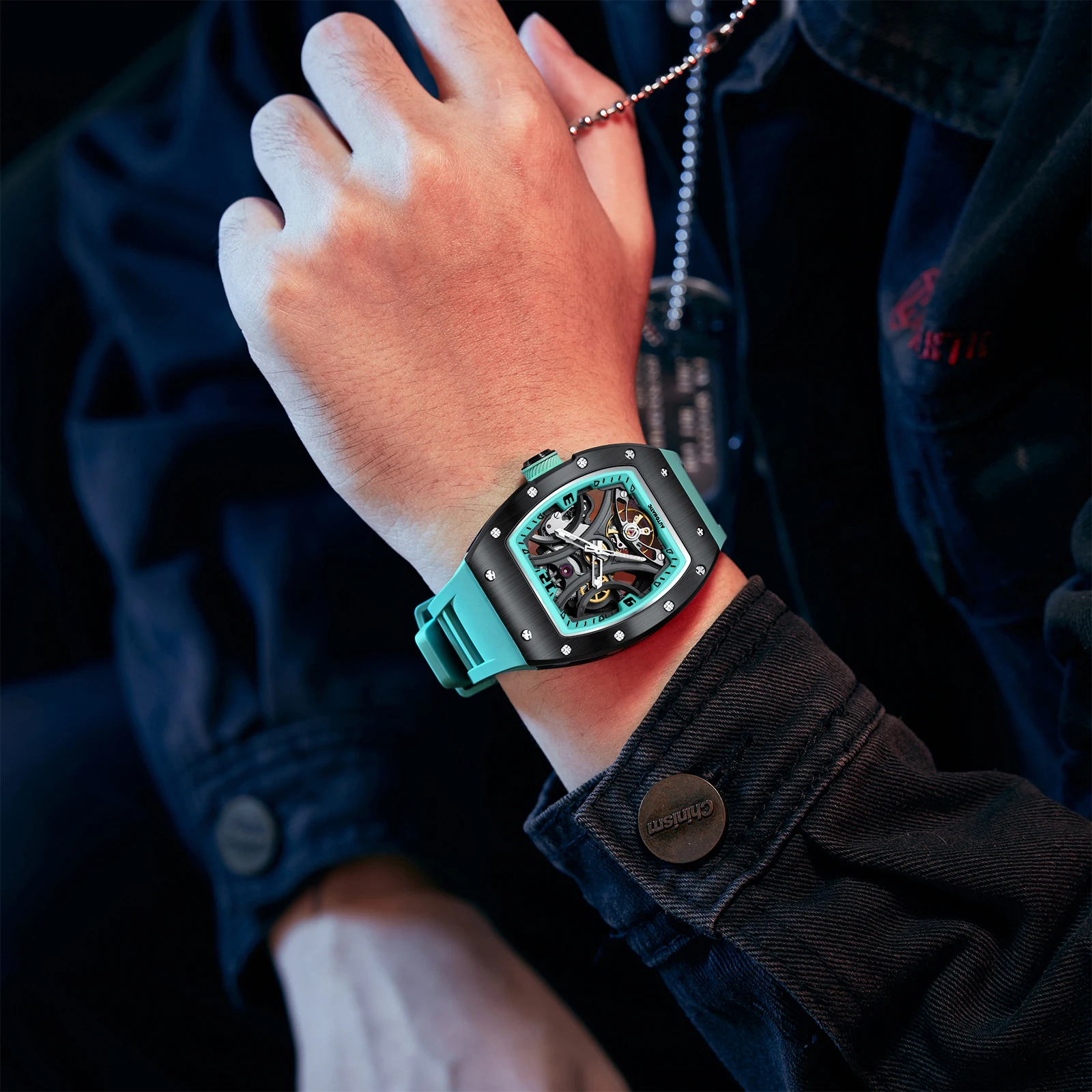 2025 New Model Automatic Wristwatch Men Silicone Strap Waterproof Sport Mechanical Watch with Tonneau Dial