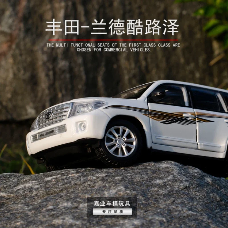 1:24 Toyota Land Cruiser Alloy Car Model Children's Simulation Toy Car Birthday Gift For New Year Black Car F240