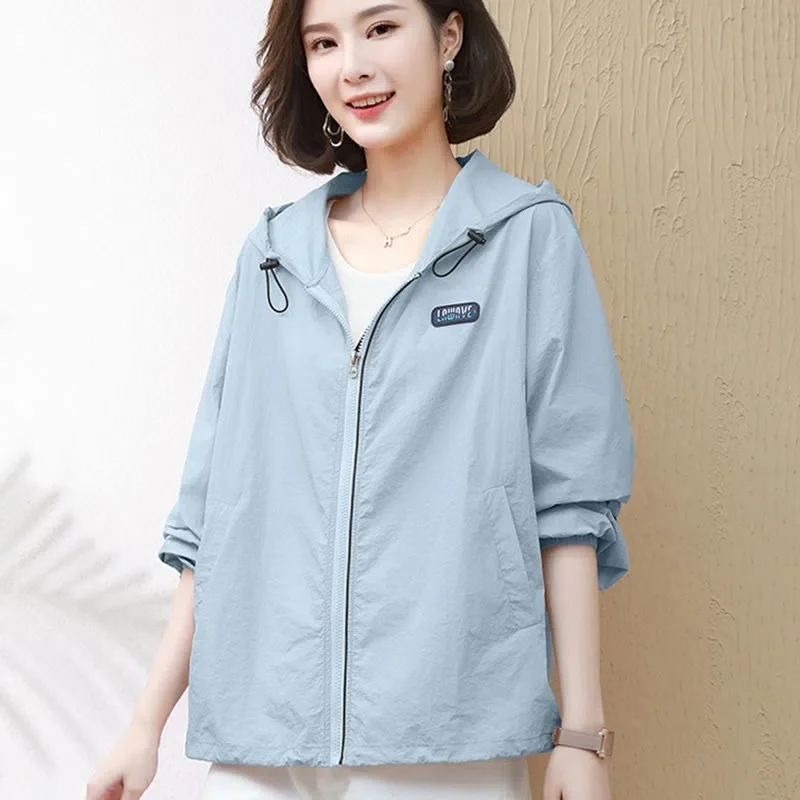 Fashion Light Sun Protection Coat Women's Summer Jacket 2026New Large Size Windbreaker Breathable Sun-Protective Clothing Female
