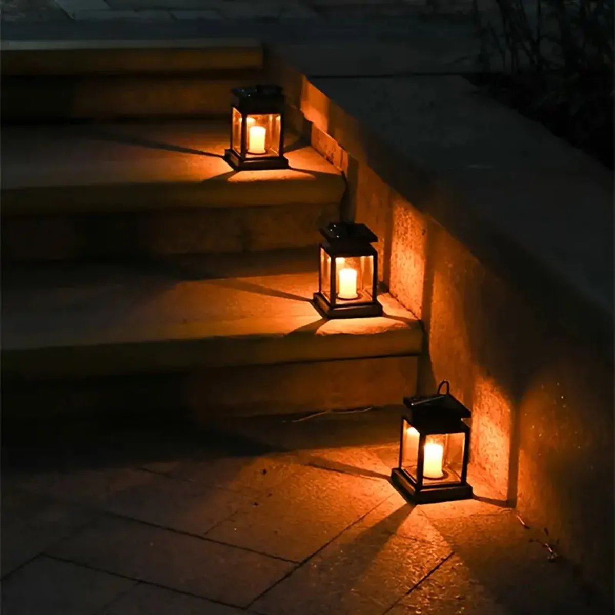 1pc Solar Candle Lantern Lights Retro Palace Style Hanging Decorative Candle Lamps Waterproof Garden Outdoor Hanging Solar Light