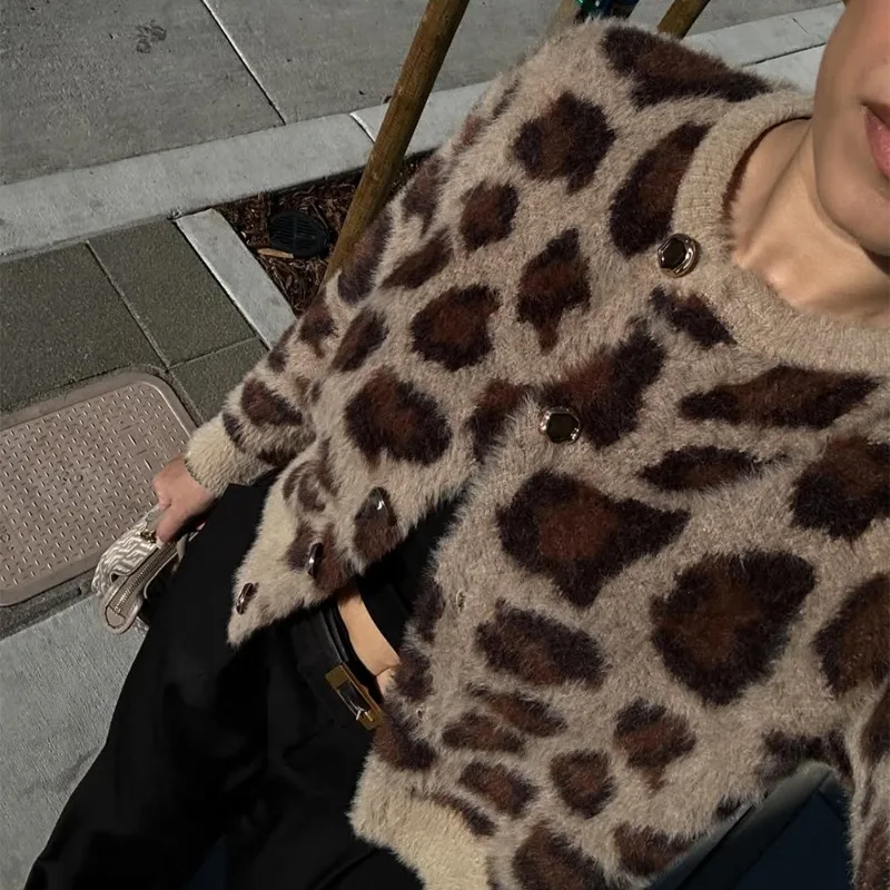 Talenza-cárdigan de punto con estampado de leopardo para mujer, suéter con estampado de una sola botonadura y cuello redondo, ropa de calle cálida, Chaqueta de punto para oficina