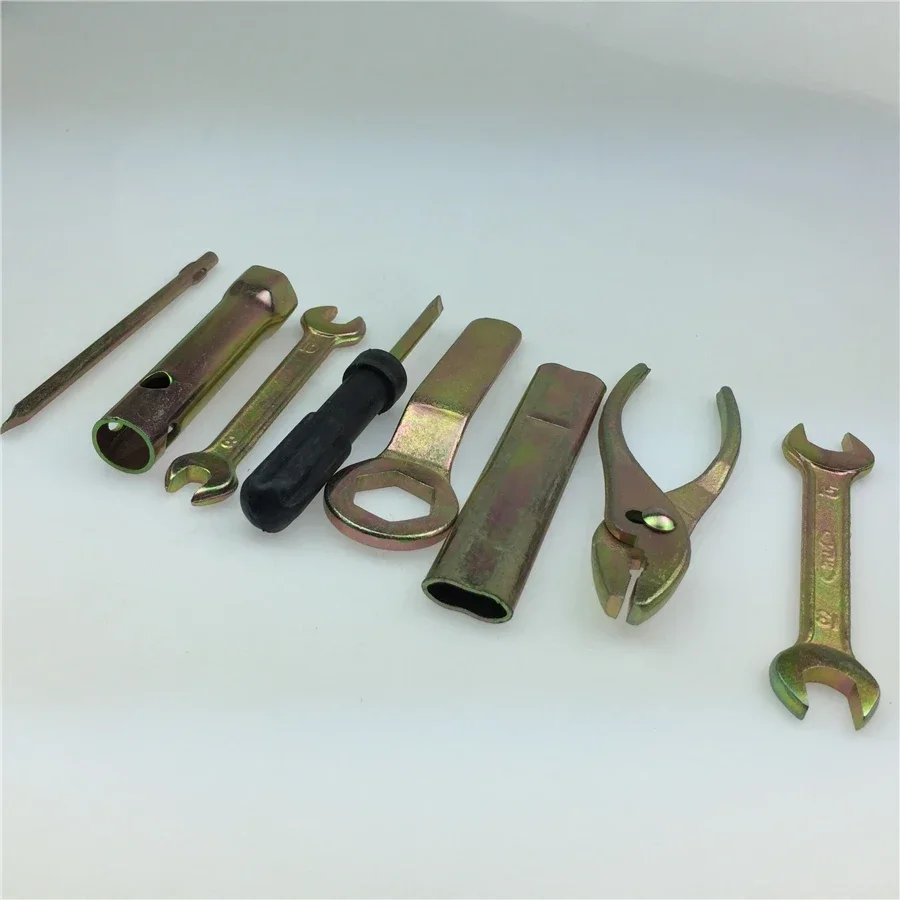 Мотоцикл для Suzuki GN250, набор инструментов для мотоцикла с автомобильным комплектом, запасные части для ремонта автомобиля, аксессуары для ремонта, используемые с автомобилем